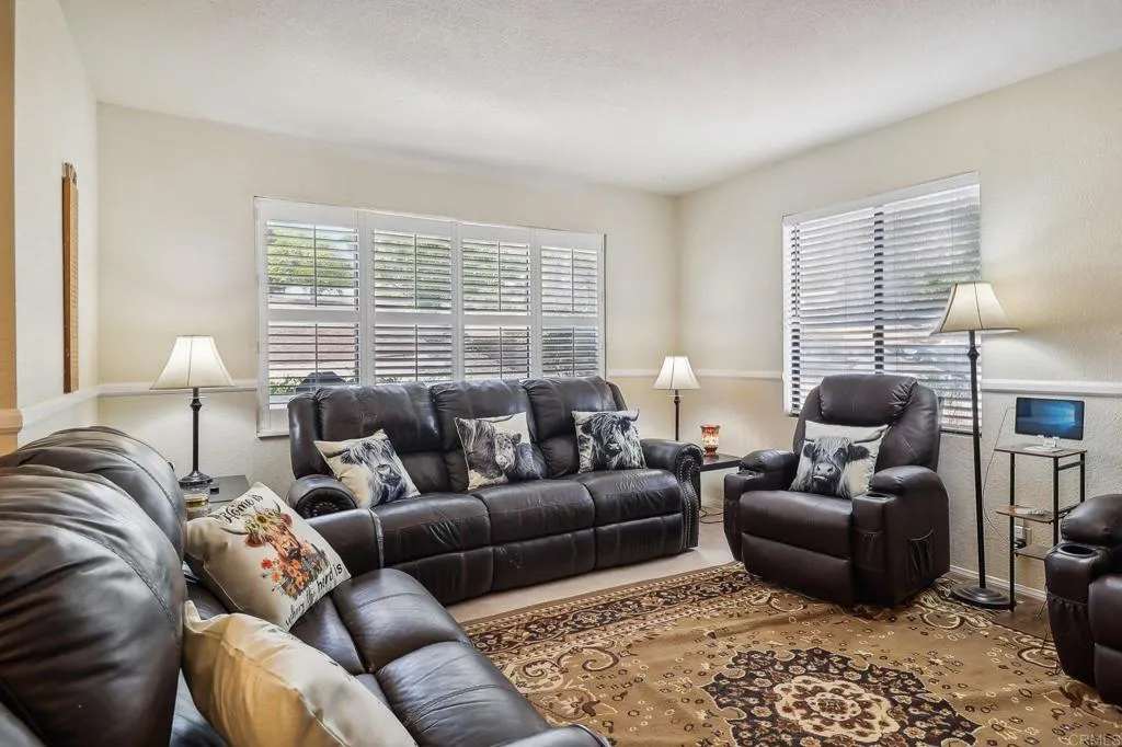 https://cdn.realtyfeed.com/cdn/127/306226786/0fcbfb94a2950d06576c42cee05a4470.webp