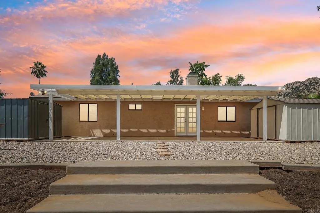 https://cdn.realtyfeed.com/cdn/127/306226786/21815c7c1bdf7282103abae0880f04af.webp