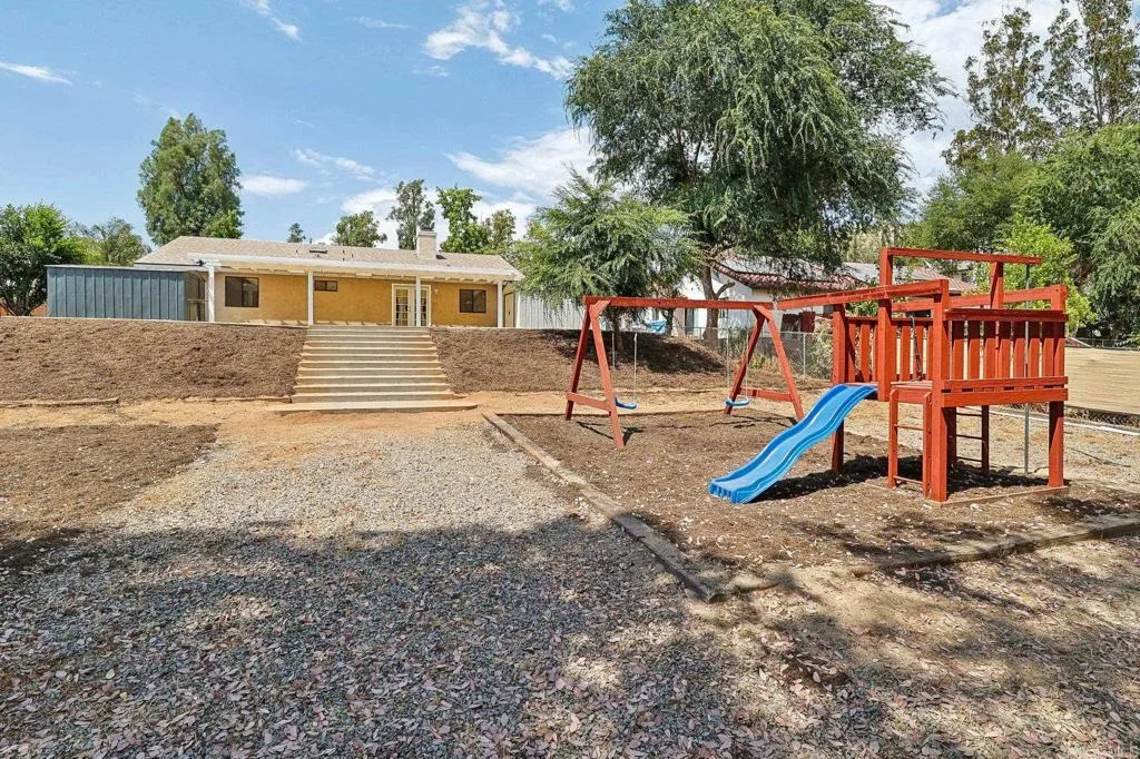 https://cdn.realtyfeed.com/cdn/127/306226786/21ae7e4e947cea20d09061a5aee2c9be.webp