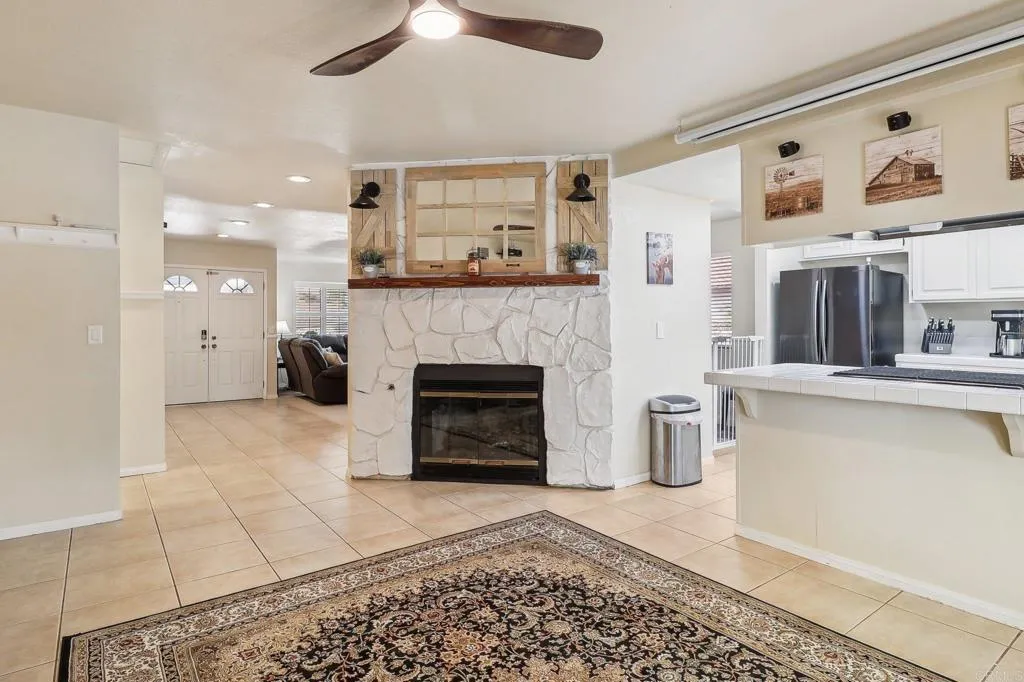 https://cdn.realtyfeed.com/cdn/127/306226786/57f91e9f8575addeb7dafc3025920ced.webp