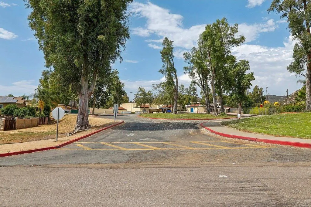 https://cdn.realtyfeed.com/cdn/127/306226786/5b54616d5794a23b561a571464cc0259.webp