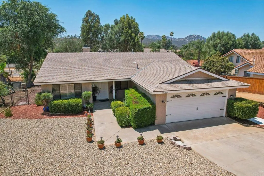https://cdn.realtyfeed.com/cdn/127/306226786/b8820cc3180d45308e33cdbe4a8b4cbf.webp
