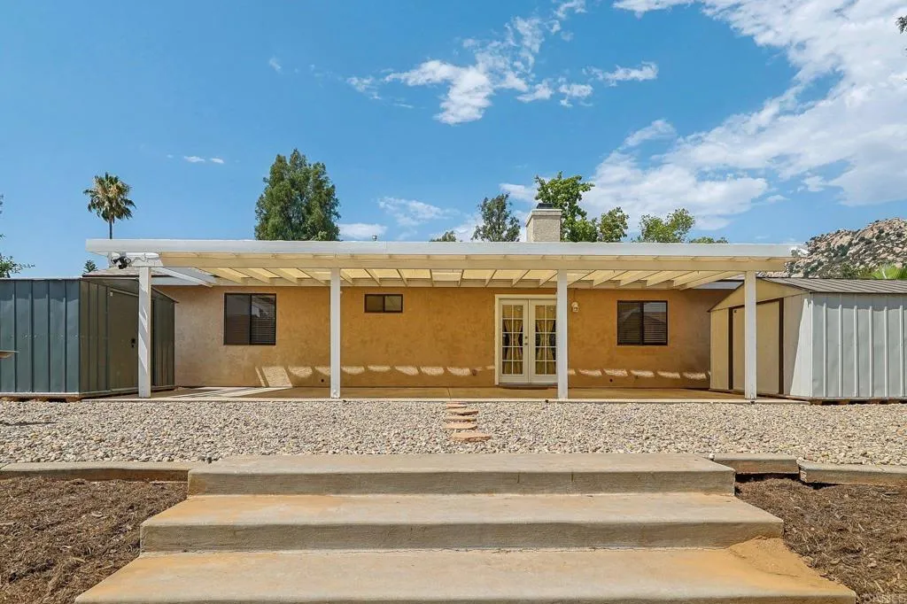 https://cdn.realtyfeed.com/cdn/127/306226786/f1bec11da95b184493700fa20ae4ec9a.webp