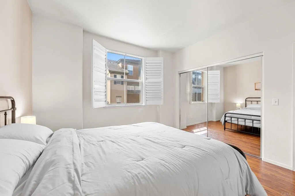 https://cdn.realtyfeed.com/cdn/127/306229427/33d8740af552c652c7a116814a47ce36.webp