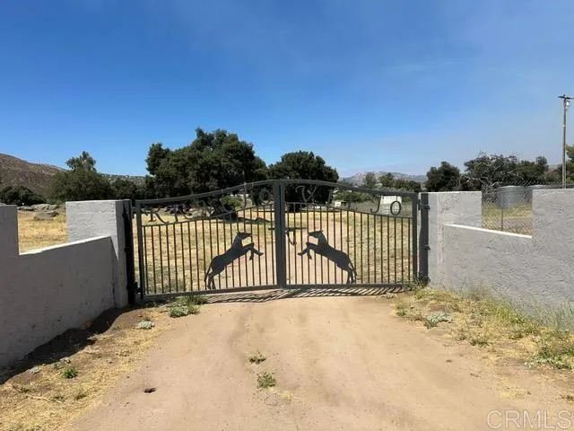 https://cdn.realtyfeed.com/cdn/127/306232659/0e0f759e8ce87d0f5fc411ec0c9e4a56.webp