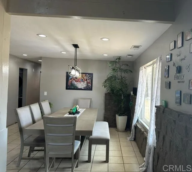 https://cdn.realtyfeed.com/cdn/127/306232659/6e3e04873271916c02a1e52f55e18677.webp