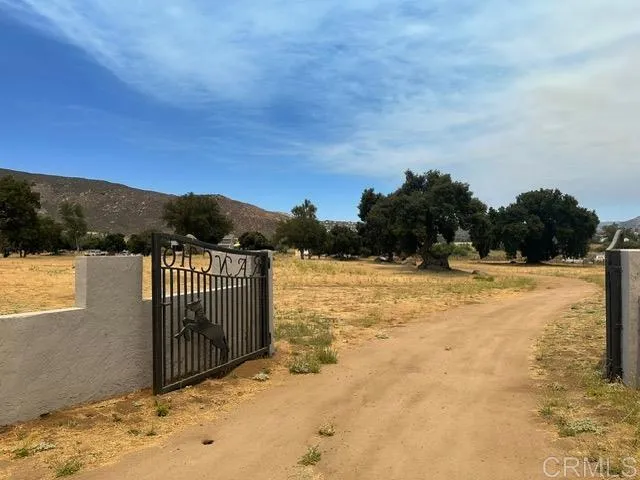 https://cdn.realtyfeed.com/cdn/127/306232659/e7b8042e6ae0c2bcb86eec2d9f8748ea.webp