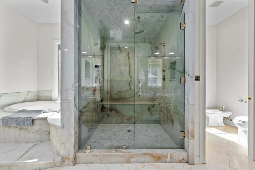 https://cdn.realtyfeed.com/cdn/127/306232886/26211748c7440b2b34bbb12771b8fb49.webp
