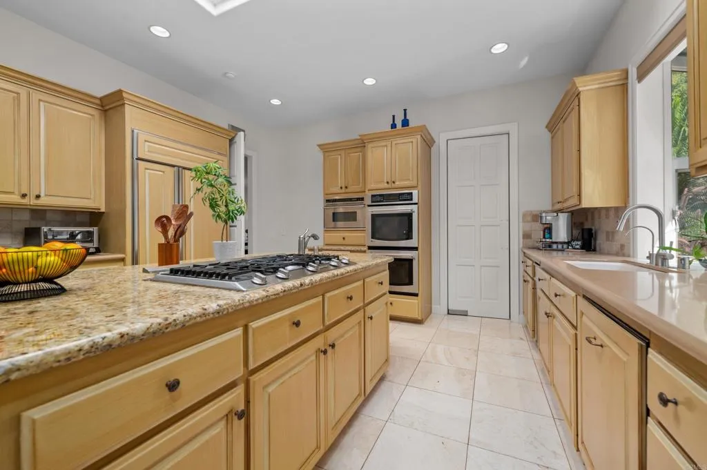 https://cdn.realtyfeed.com/cdn/127/306232886/71812f24bb121879c21373218a94da9a.webp