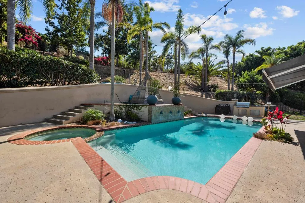 https://cdn.realtyfeed.com/cdn/127/306232886/bd91561012024b2dfdb968baf21a2693.webp
