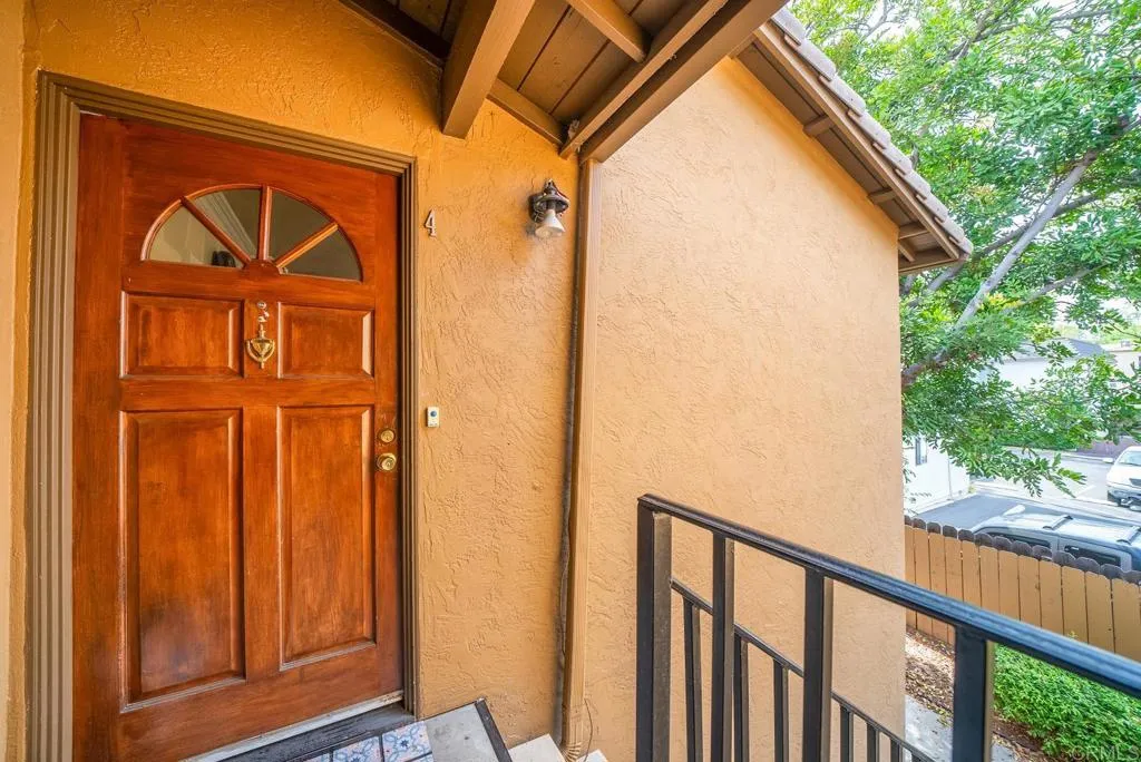 https://cdn.realtyfeed.com/cdn/127/306233858/b8120751f473e0f6ec232ac60c21e4b7.webp