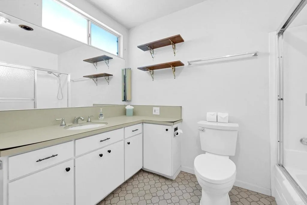 https://cdn.realtyfeed.com/cdn/127/306234533/3afc612631056f4506d745ff424fe064.webp