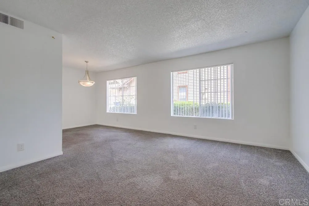 Photo #3: PTP2404697 Listing 