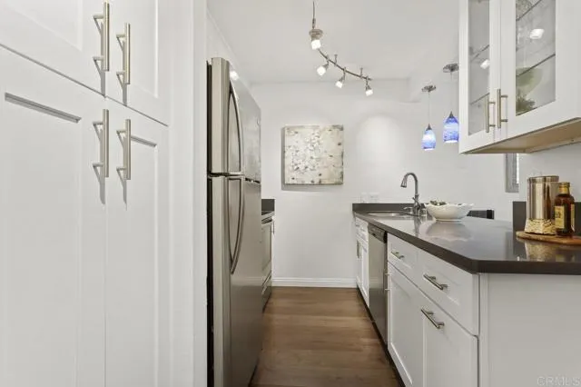 https://cdn.realtyfeed.com/cdn/127/306237765/ffcd99f0823f5fc42546f0172d3cdb49.webp