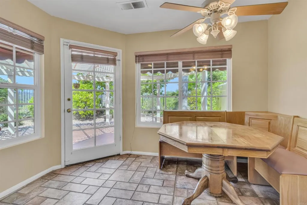 https://cdn.realtyfeed.com/cdn/127/306239251/69f894a67f6eaaae4babc3819ecd31f4.webp