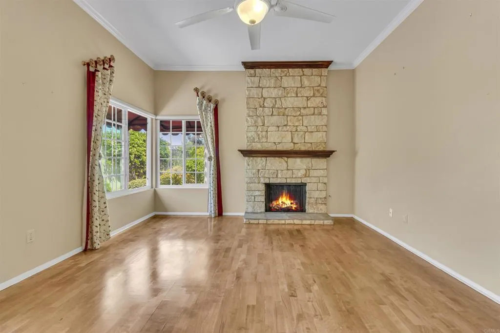 https://cdn.realtyfeed.com/cdn/127/306239251/8eeeabc6a6150dc53a052374f9a70d6e.webp