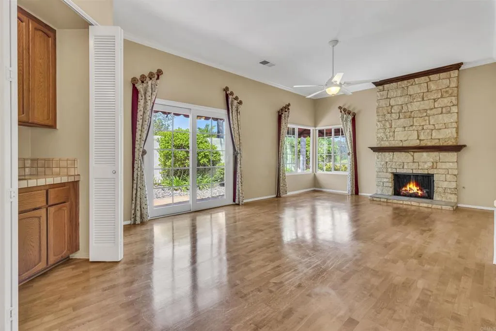 https://cdn.realtyfeed.com/cdn/127/306239251/ca0bee151c35816ec8889e6060a5117a.webp