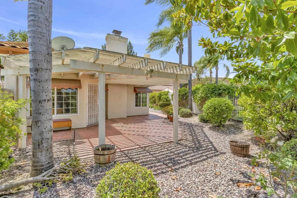 https://cdn.realtyfeed.com/cdn/127/306239251/f9424e105e5c4915bc66042094312f8a.webp