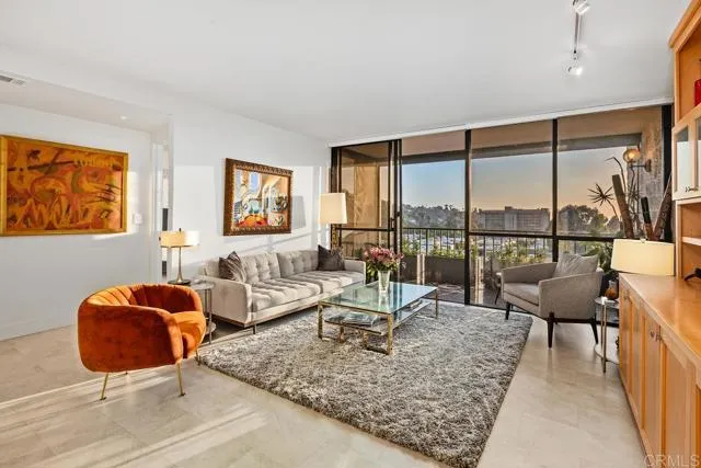 https://cdn.realtyfeed.com/cdn/127/306240343/d6a227a3a0a100fffb4aa27c30aca033.webp
