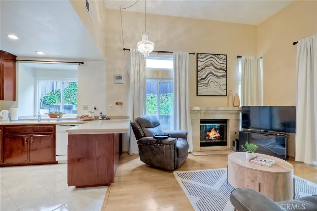 Photo #8: SW24166370 Listing: Photo #8