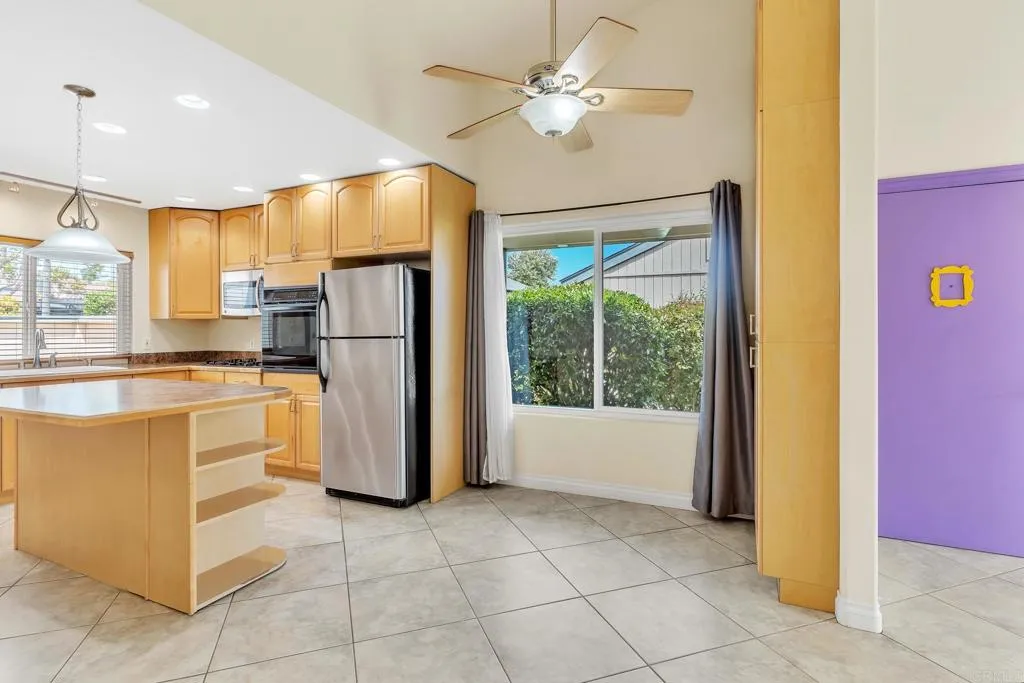 https://cdn.realtyfeed.com/cdn/127/306241775/456238aa0c36fa56316a6b06fff64bda.webp