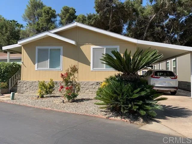 8975 Lawrence Welk Unit 18, Escondido, CA 92026 - Main photo, Escondido, CA