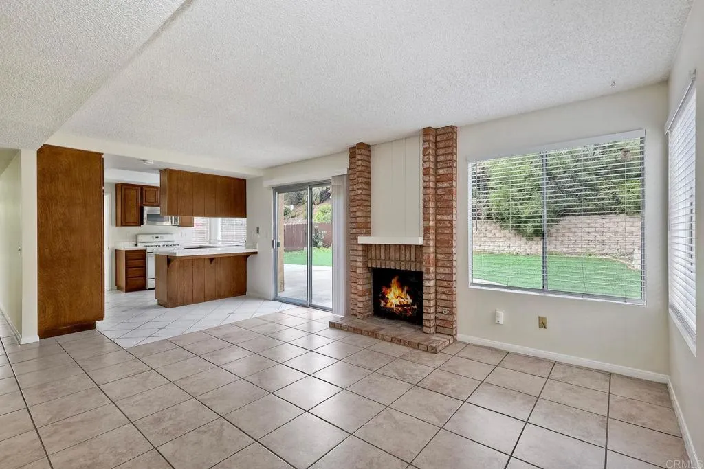 https://cdn.realtyfeed.com/cdn/127/306242004/08d71e189503dab4d3a8f2335f0e4ed4.webp