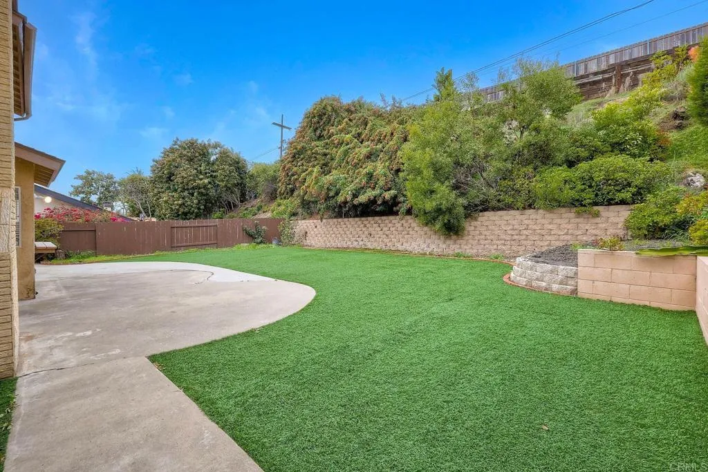 https://cdn.realtyfeed.com/cdn/127/306242004/a6b6cecf84d6cbe01f1e530051cf5638.webp