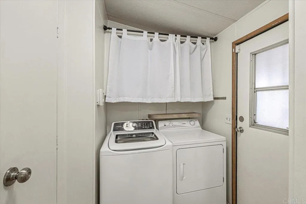 https://cdn.realtyfeed.com/cdn/127/306244339/543ea12aeedd40e2d99a73e90d1bf3fa.webp