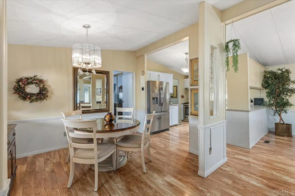 https://cdn.realtyfeed.com/cdn/127/306244339/ee1abcfe4d428fec86e8863d9b510a40.webp