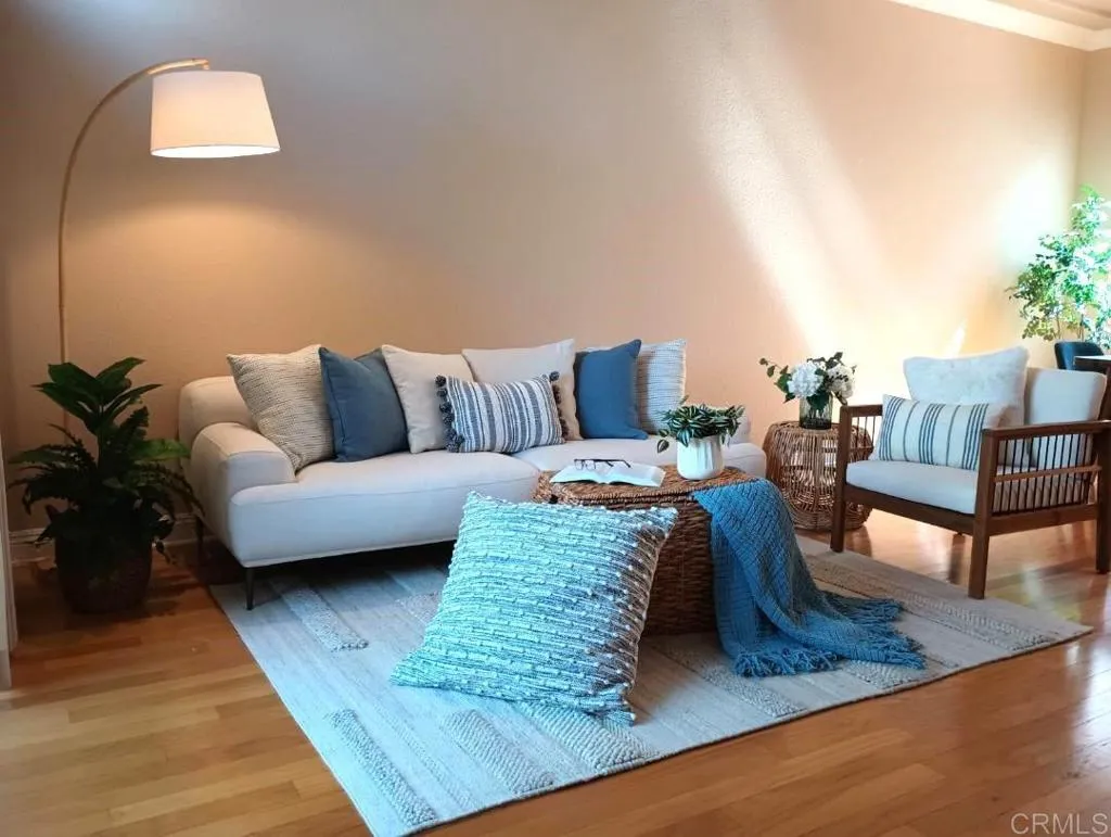 https://cdn.realtyfeed.com/cdn/127/306244973/85d6d5f01d3bb05c88c3407d6bb411e3.webp