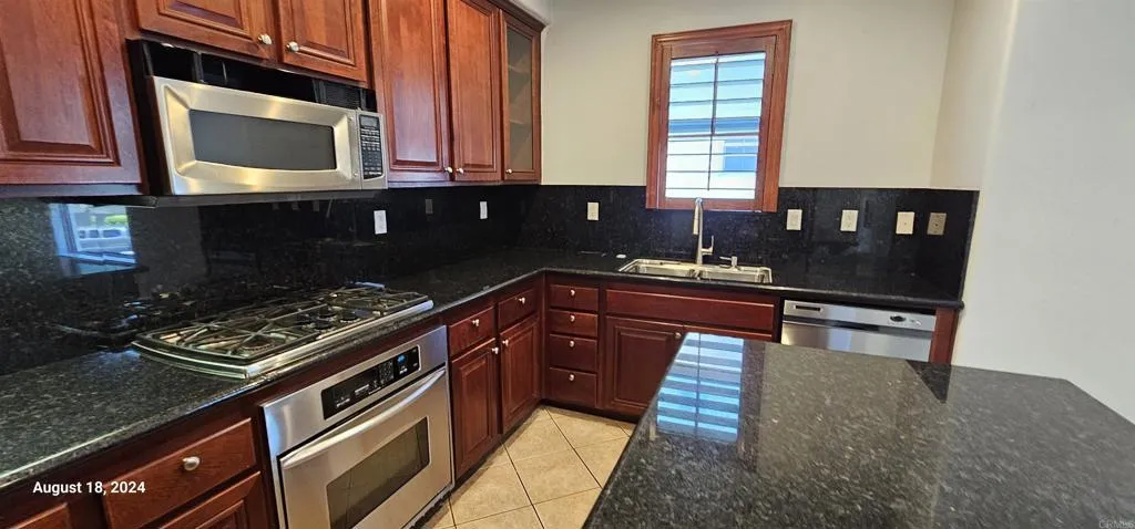 https://cdn.realtyfeed.com/cdn/127/306245344/8b8595bb9ba1e071260738c3bbfdb649.webp