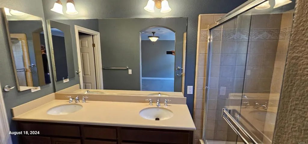 https://cdn.realtyfeed.com/cdn/127/306245344/9811411650730a4a30ee2348eb980f87.webp