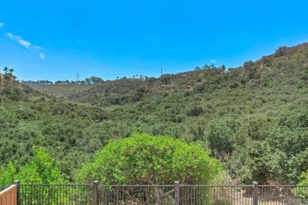 https://cdn.realtyfeed.com/cdn/127/306245838/33b435364f40e1b7d41b525d8d728b4e.webp