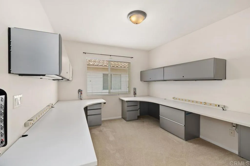 https://cdn.realtyfeed.com/cdn/127/306245838/e94e93b1d536c54916efe31ca4523c06.webp