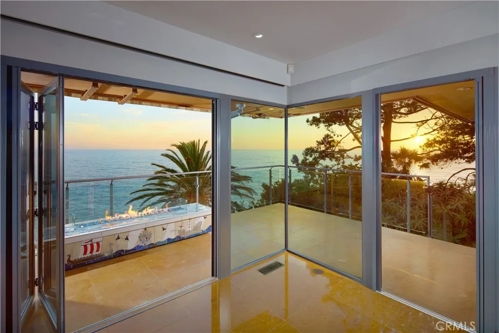 111 La Senda Drive, Laguna Beach, CA, 92651