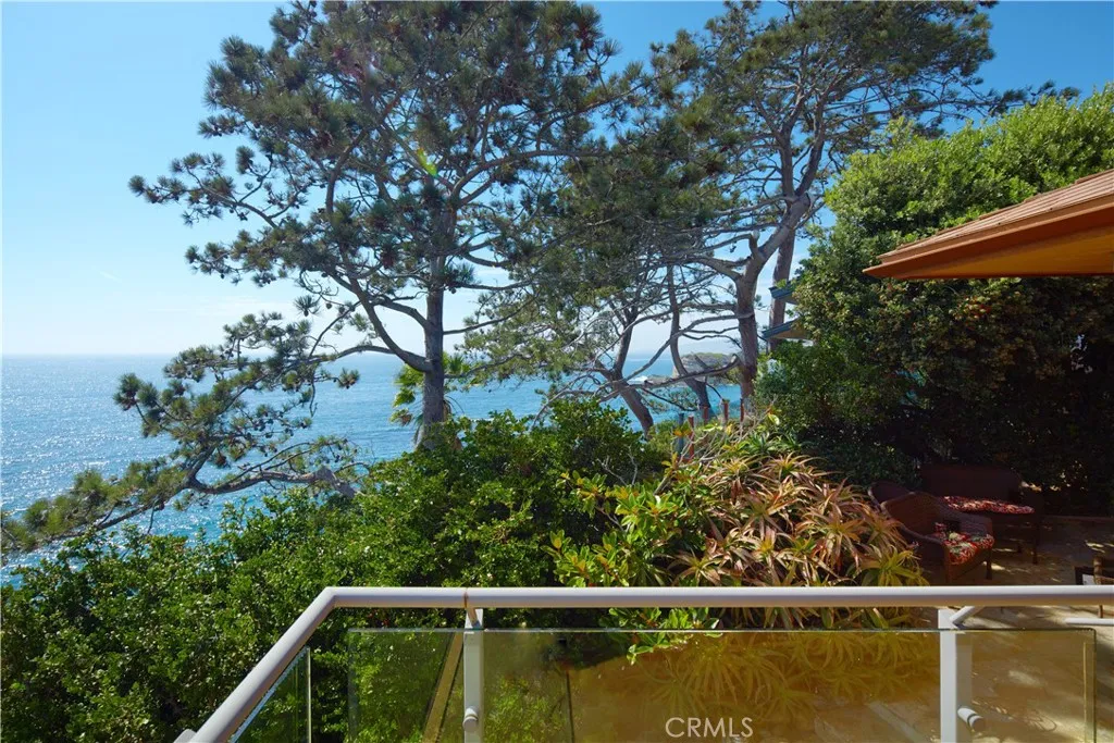 111 La Senda Drive, Laguna Beach, CA, 92651