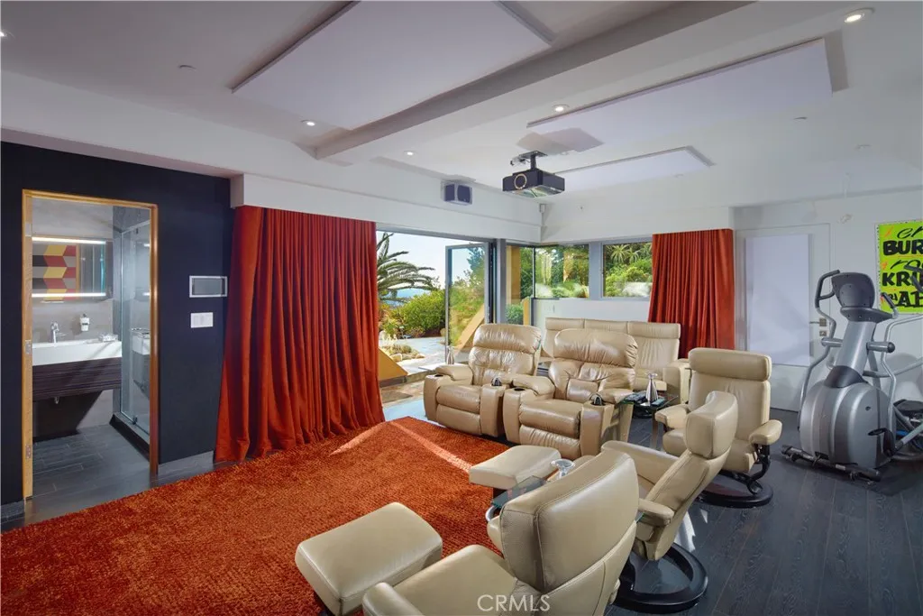 111 La Senda Drive, Laguna Beach, CA, 92651