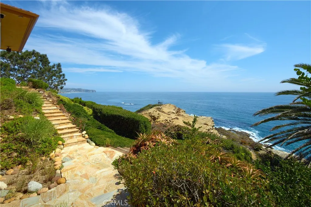 111 La Senda Drive, Laguna Beach, CA, 92651