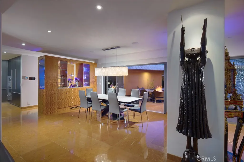 111 La Senda Drive, Laguna Beach, CA, 92651