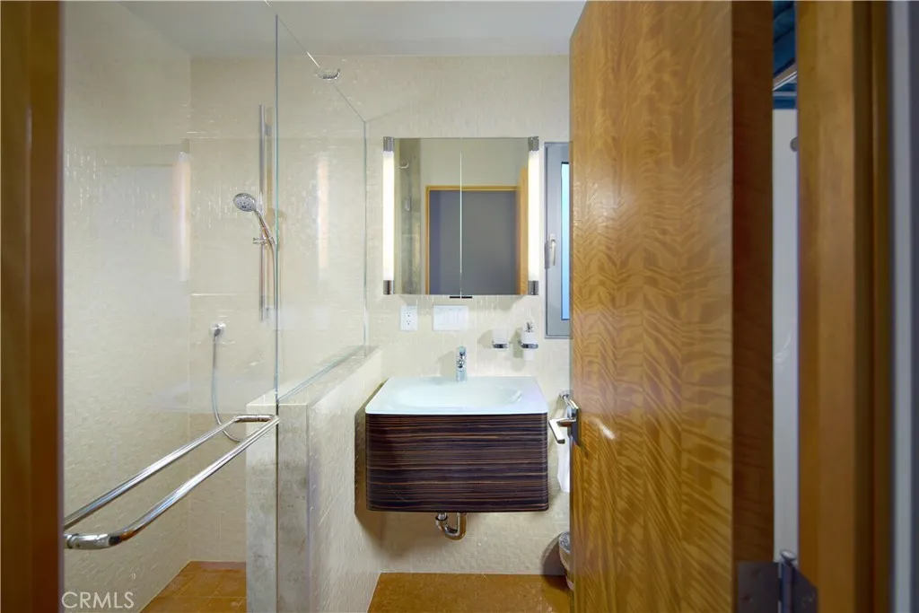 111 La Senda Drive, Laguna Beach, CA, 92651