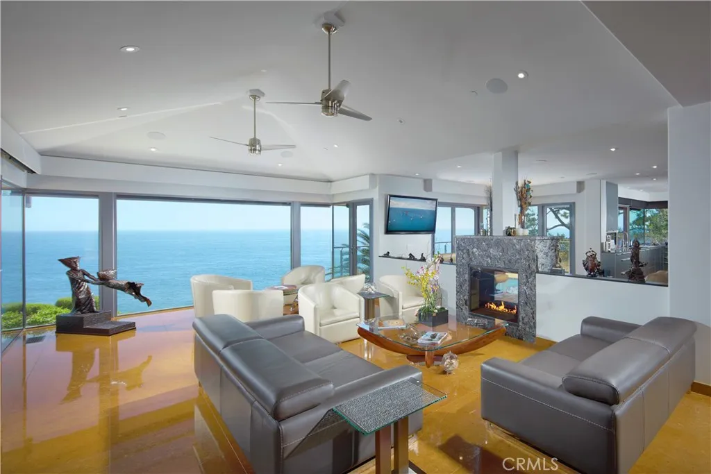 111 La Senda Drive, Laguna Beach, CA, 92651