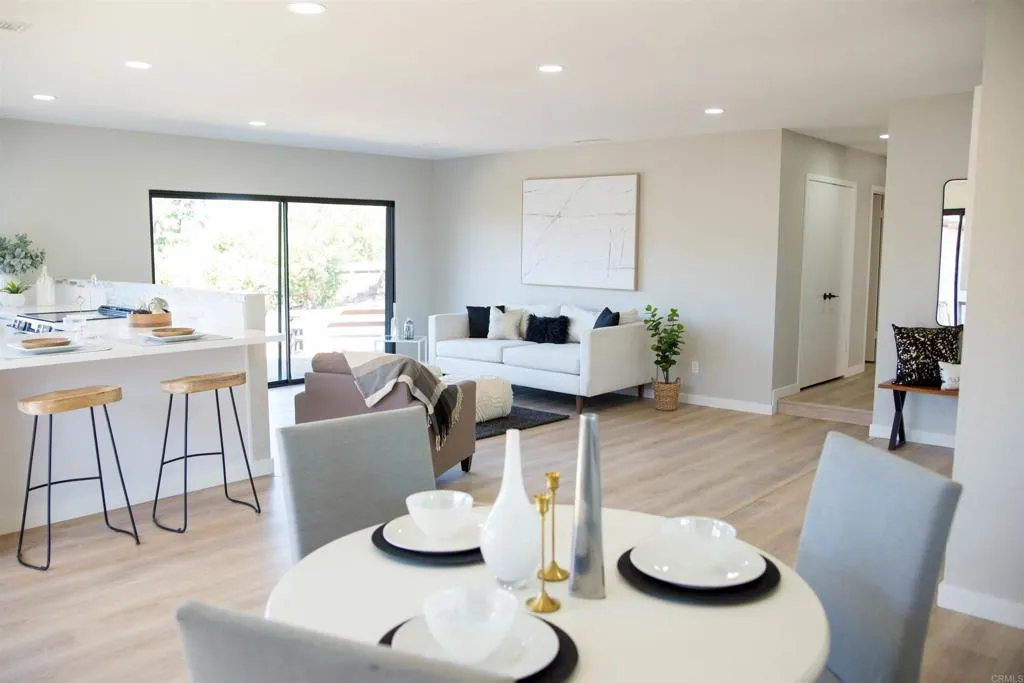 https://cdn.realtyfeed.com/cdn/127/306246873/28eaa80bbe39449e9b816d7a8e2d5c05.webp