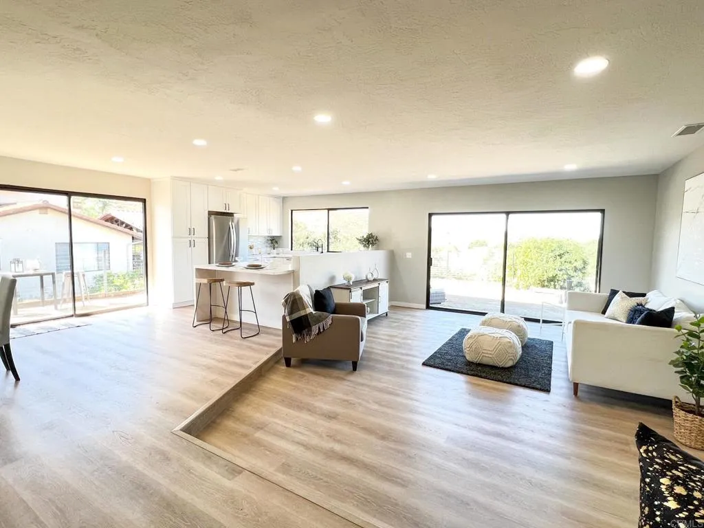 https://cdn.realtyfeed.com/cdn/127/306246873/2ba14bd97c1a6f708ce95226d0b44359.webp