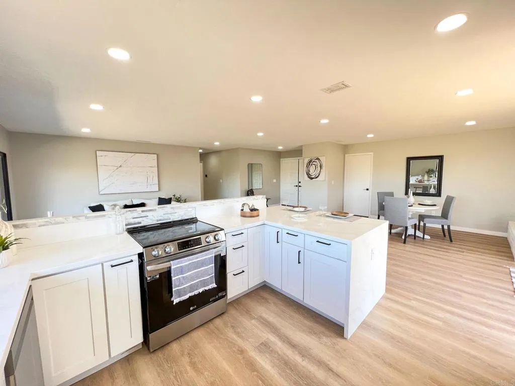 https://cdn.realtyfeed.com/cdn/127/306246873/f27f7babbd47935a98559080c172d682.webp