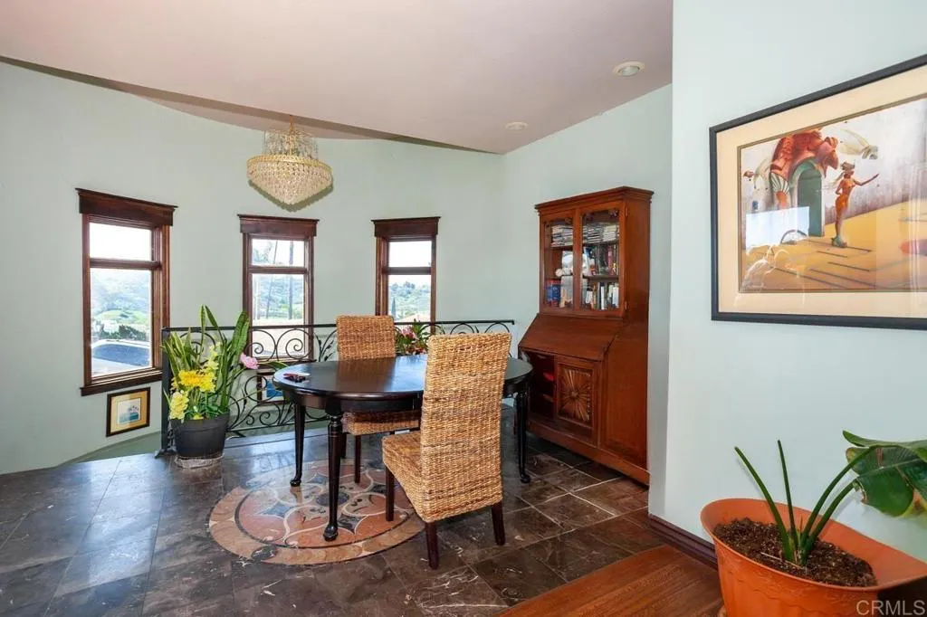 https://cdn.realtyfeed.com/cdn/127/306247341/ce8a36325e660aa688957236203475ba.webp