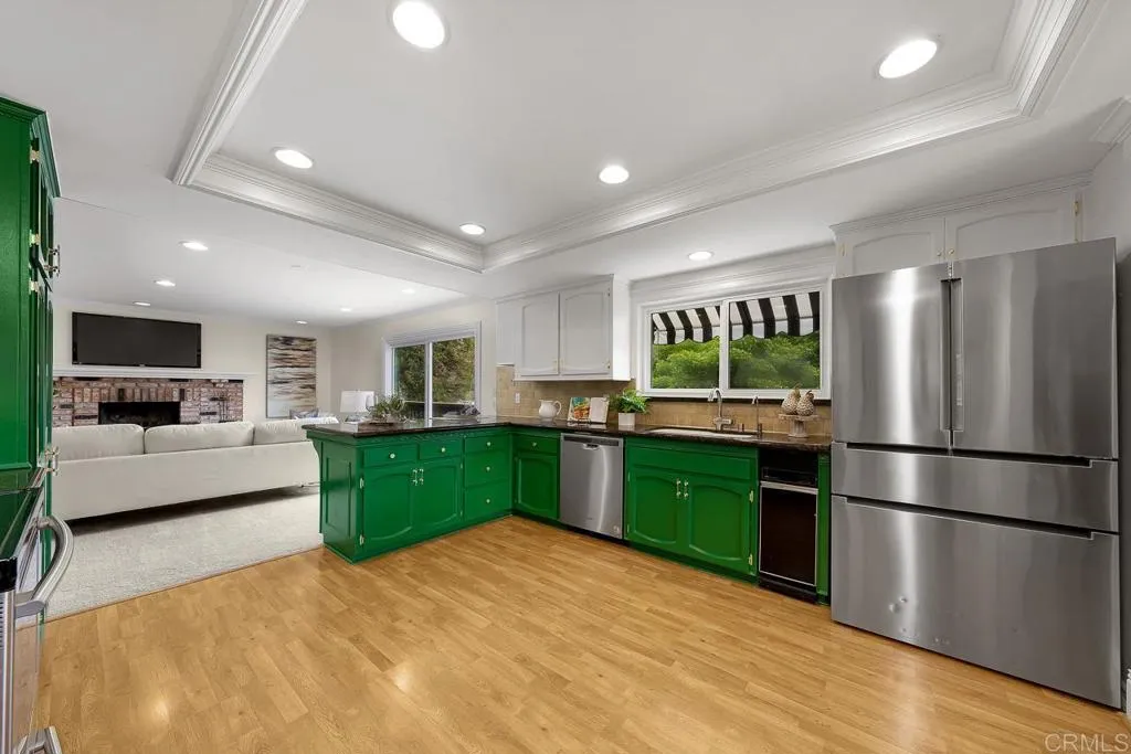 https://cdn.realtyfeed.com/cdn/127/306247983/139d743fe3bfc8812e8c9030a0b4cf89.webp
