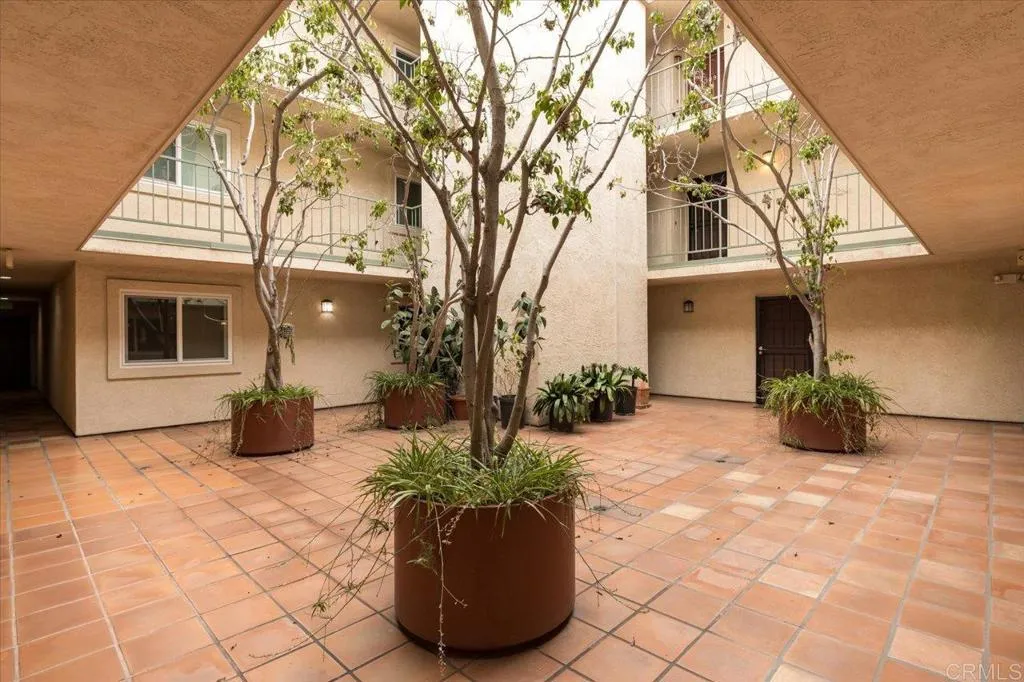 https://cdn.realtyfeed.com/cdn/127/306248875/46dc6273c7b17eaa1e5bdc47b9b8904a.webp