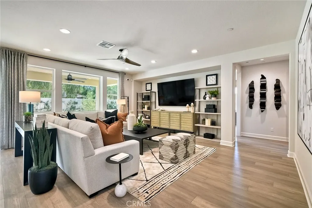 https://cdn.realtyfeed.com/cdn/127/306250251/ae7c8bb5251f84b4d8d84ec97e01913b.webp