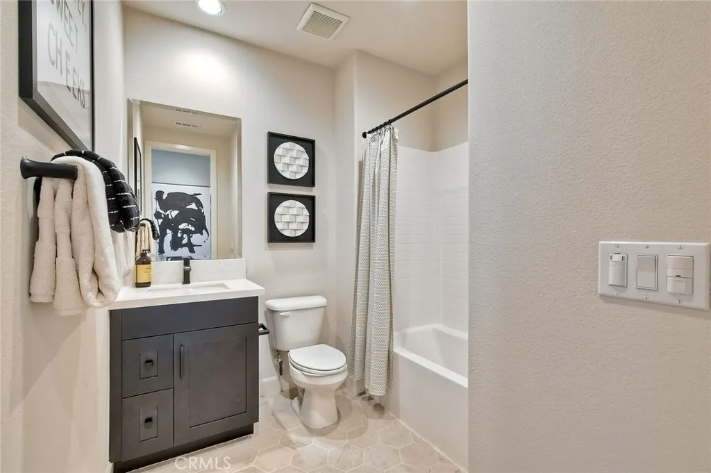 https://cdn.realtyfeed.com/cdn/127/306250251/df1d7833b84ad4d05fa785ff73ce964b.webp